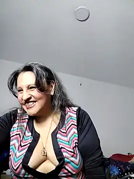 Merlyna Goldenss online show from April 11, 2026, 6:29 am