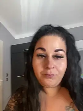 Szandra26 online show from April 21, 2026, 1:06 pm