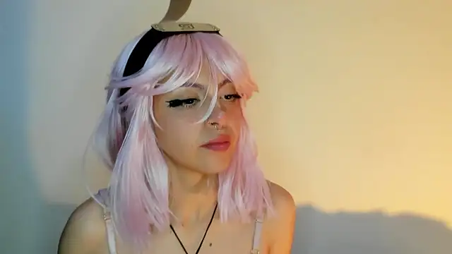 Snapshot of Nyxara- chatting on May 2, 2026, 11:10 pm Nyxara- online show from May 2, 2026, 11:10 pm