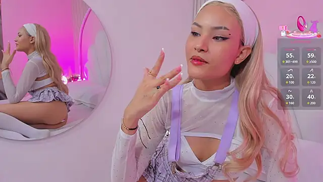 Snapshot of mia__poppy chatting on April 17, 2026, 3:20 am mia poppy online show from April 17, 2026, 3:20 am