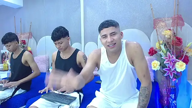 party duo playboy online show from April 20, 2026, 4:15 am