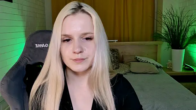 SherriButlers online show from June 29, 2026, 5:14 am