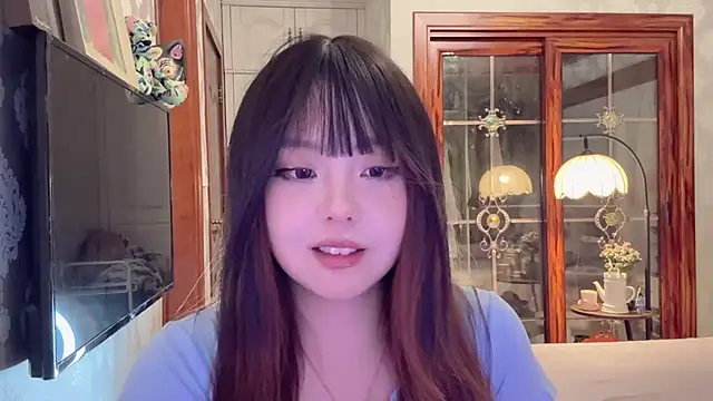 thelittlexx online show from April 23, 2026, 12:40 pm