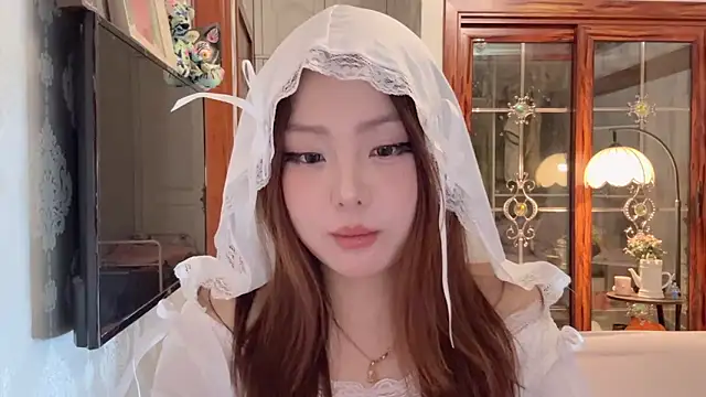thelittlexx online show from April 25, 2026, 7:22 am