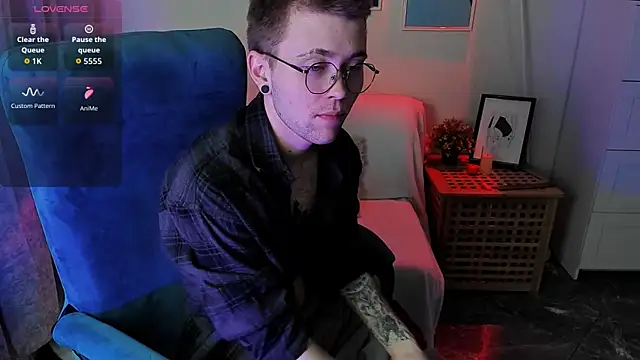 Thomas Norton online show from May 6, 2026, 8:36 pm