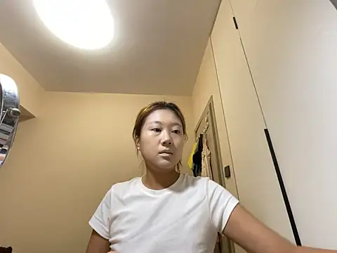 Snapshot of tutu512 chatting on June 22, 2026, 12:24 pm tutu512 online show from June 22, 2026, 12:24 pm