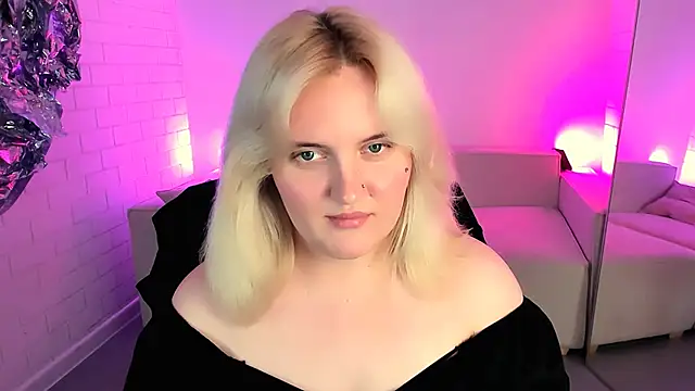 KathyBriggs online show from June 18, 2026, 9:36 am