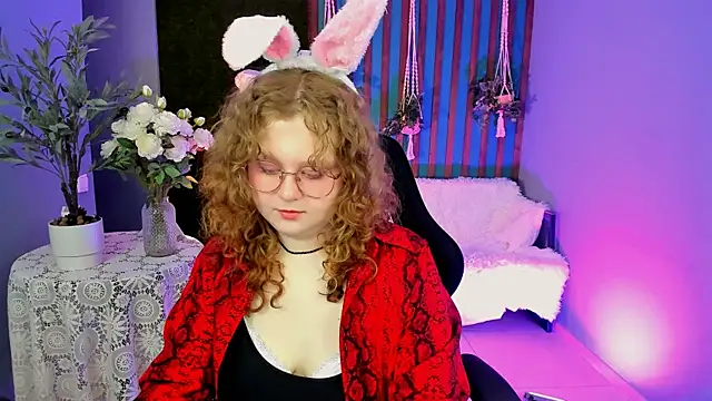 SaraSweetness online show from April 7, 2026, 9:21 am