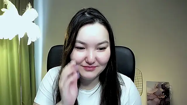 CamilaMartiez online show from May 1, 2026, 9:36 am