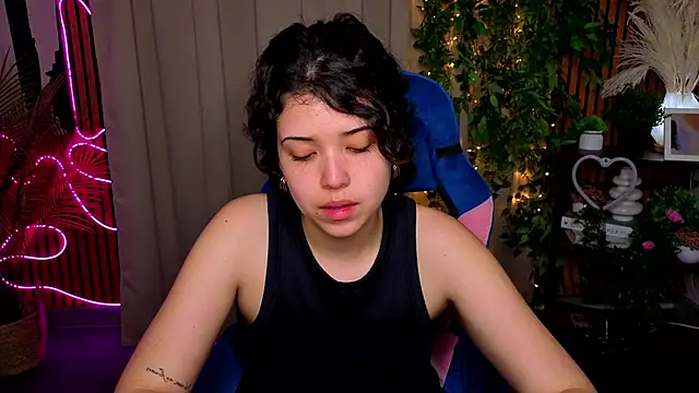 MariaHadson online show from March 30, 2026, 1:56 pm