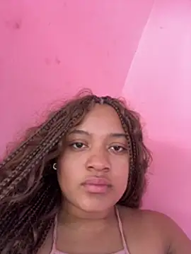 Snapshot of Saraa_M chatting on April 1, 2026, 4:26 pm Saraa M online show from April 1, 2026, 4:26 pm