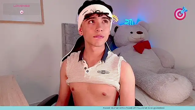 Snapshot of niico_prince chatting on May 27, 2026, 9:45 pm niico prince online show from May 27, 2026, 9:45 pm