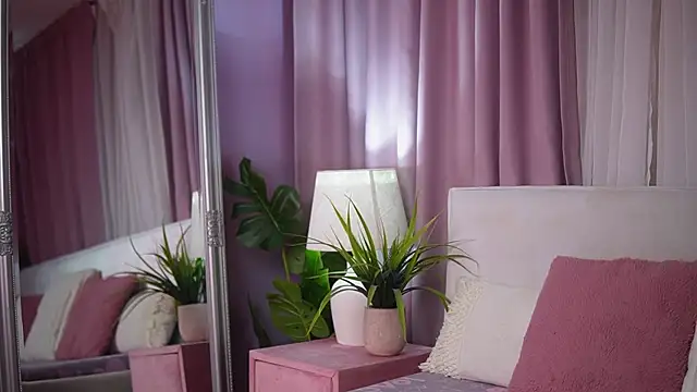 AmeliaBarbie online show from July 28, 2026, 8:52 pm