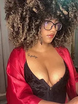 Snapshot of Kendra_curly chatting on May 29, 2026, 6:11 am Kendra curly online show from May 29, 2026, 6:11 am