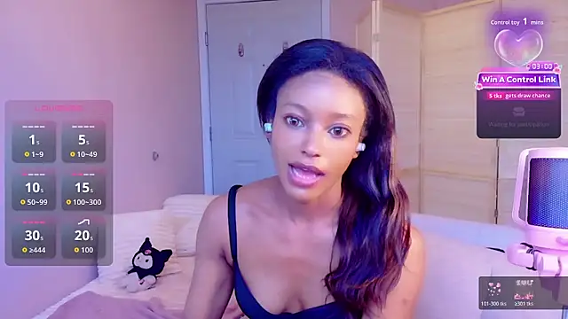 Snapshot of Amber_Fae chatting on April 19, 2026, 12:11 am Amber Fae online show from April 19, 2026, 12:11 am