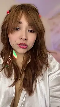 SweetLittleRed online show from August 1, 2026, 4:34 am
