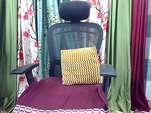 Snapshot of Apki_Nisha chatting on June 15, 2026, 3:42 am Apki Nisha online show from June 15, 2026, 3:42 am