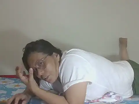 prettypinayxx online show from March 26, 2026, 2:33 pm