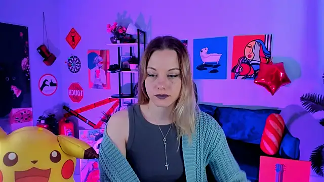 VireliaMoonfall online show from April 16, 2026, 10:27 am