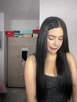 Cami olarte online show from May 12, 2026, 5:26 am
