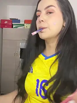 Snapshot of Cami_olarte chatting on June 27, 2026, 11:21 pm Cami olarte online show from June 27, 2026, 11:21 pm