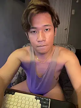 Titanryu online show from April 18, 2026, 4:22 pm