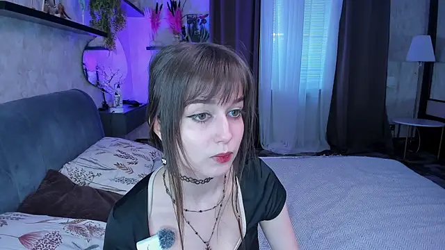 LaelIvie online show from May 14, 2026, 8:32 am