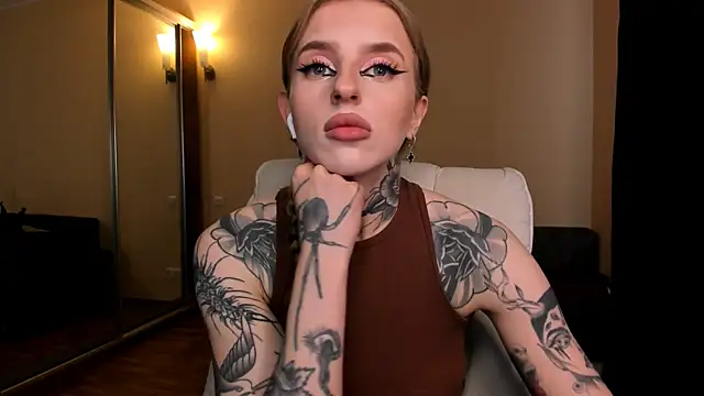 Snapshot of harley_kimm chatting on May 20, 2026, 4:51 am harley kimm online show from May 20, 2026, 4:51 am