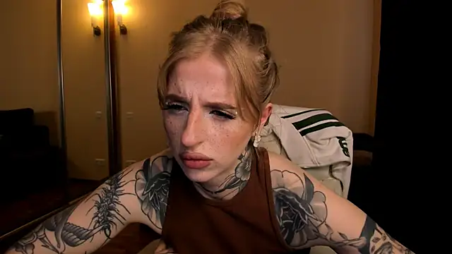 Snapshot of harley_kimm chatting on May 26, 2026, 4:41 am harley kimm online show from May 26, 2026, 4:41 am