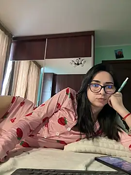 TheaMerve online show from April 22, 2026, 1:01 pm
