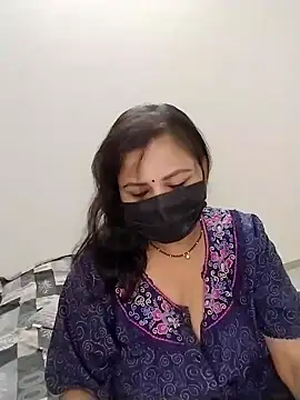 Snapshot of Hoty_bhabii chatting on April 13, 2026, 6:57 pm Hoty bhabii online show from April 13, 2026, 6:57 pm