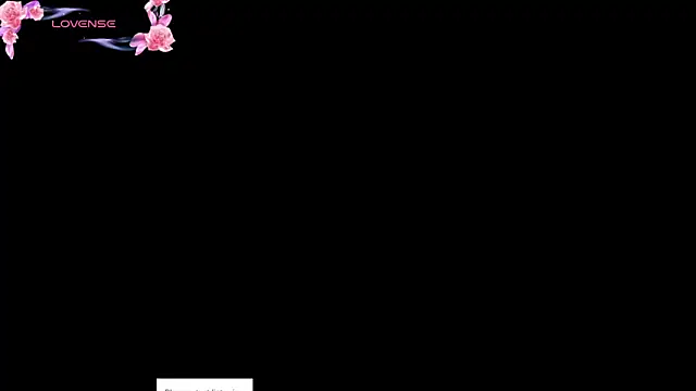 MoollyLove online show from June 5, 2026, 12:33 pm