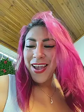 Snapshot of tatianabelli chatting on July 8, 2026, 9:19 pm tatianabelli online show from July 8, 2026, 9:19 pm