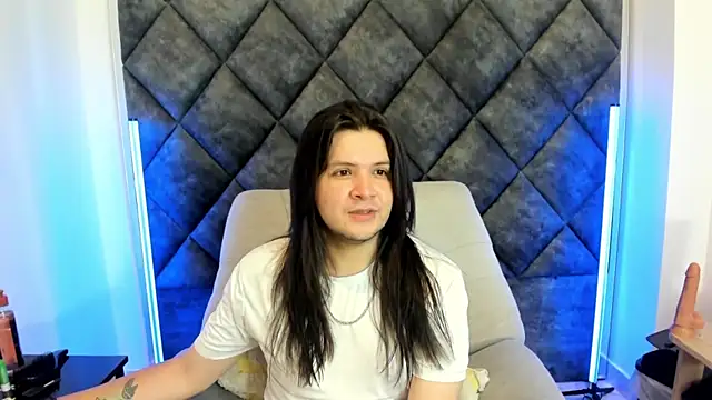 MatthewDavis  online show from April 9, 2026, 11:26 am