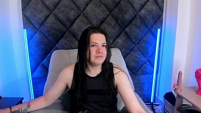 MatthewDavis  online show from April 16, 2026, 11:33 am