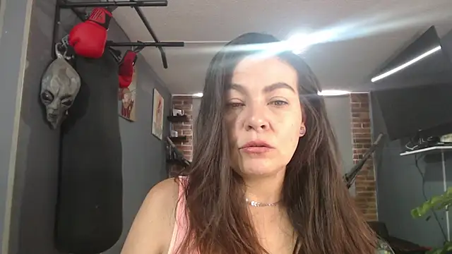 Snapshot of _bonnie_and_clyde chatting on April 28, 2026, 8:14 pm bonnie and clyde online show from April 28, 2026, 8:14 pm