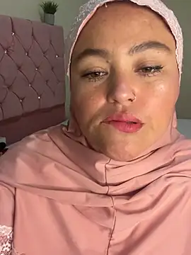 Snapshot of Marian_fadel chatting on April 8, 2026, 12:38 pm Marian fadel online show from April 8, 2026, 12:38 pm