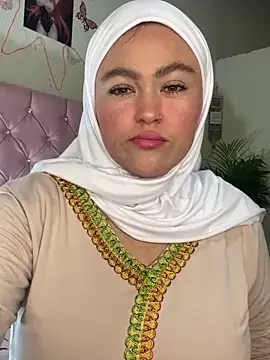 Snapshot of Marian_fadel chatting on April 17, 2026, 12:52 pm Marian fadel online show from April 17, 2026, 12:52 pm
