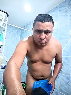 luis20212 online show from April 11, 2026, 10:25 pm