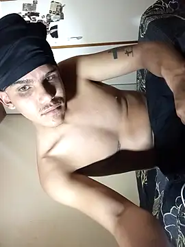 Snapshot of daddys_home69 chatting on April 16, 2026, 7:47 pm daddys home69 online show from April 16, 2026, 7:47 pm