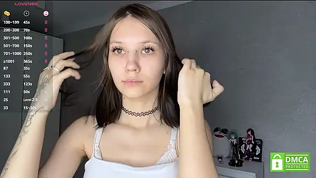 AmeliaMiotii online show from May 13, 2026, 1:08 pm