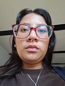 Snapshot of rouse__red chatting on May 14, 2026, 9:32 pm rouse red online show from May 14, 2026, 9:32 pm