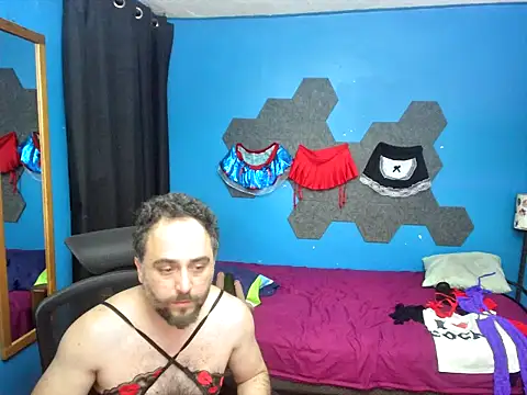 MachoPutito online show from July 11, 2026, 4:37 am
