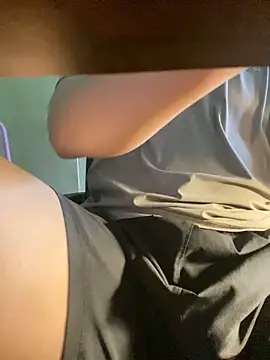 Snapshot of shuaishuaia chatting on March 27, 2026, 8:37 am shuaishuaia online show from March 27, 2026, 8:37 am