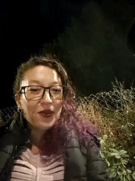 melanyhotshow online show from March 31, 2026, 4:24 am