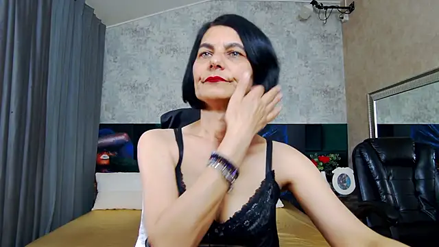 KalystaSwiss online show from May 6, 2026, 4:52 am