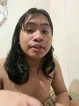 Snapshot of lulueraxxxx chatting on May 22, 2026, 9:53 pm lulueraxxxx online show from May 22, 2026, 9:53 pm