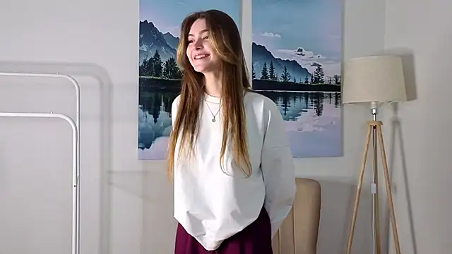 CherlyGuss online show from March 30, 2026, 4:57 am