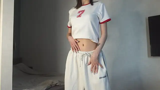 Snapshot of SakuraDoll chatting on April 7, 2026, 7:20 am SakuraDoll online show from April 7, 2026, 7:20 am