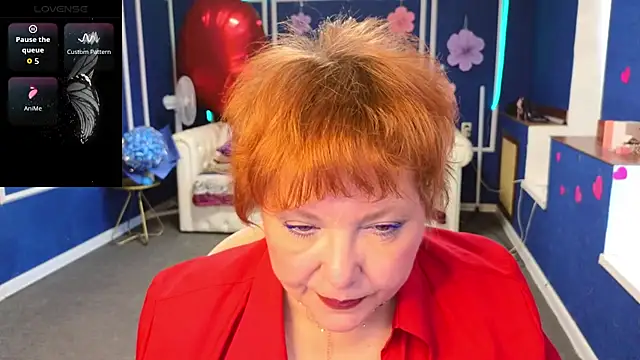 Kira Kingslee online show from March 28, 2026, 11:32 am